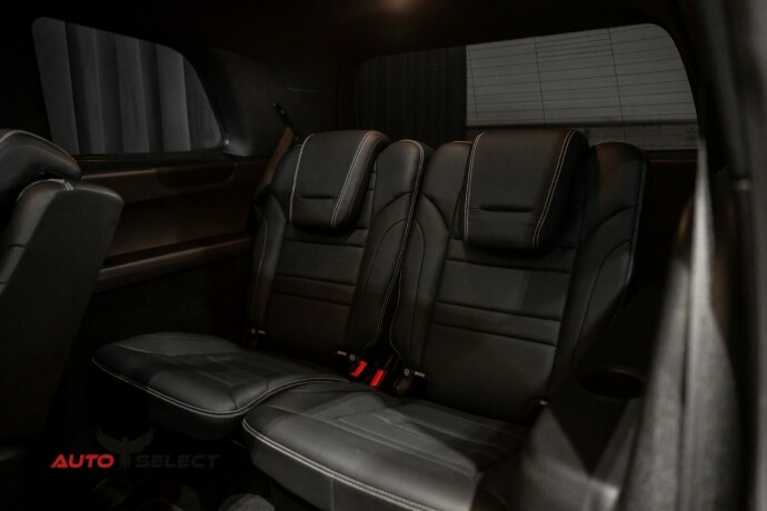 mercedes-benz-gl-bensin-2013-big-22