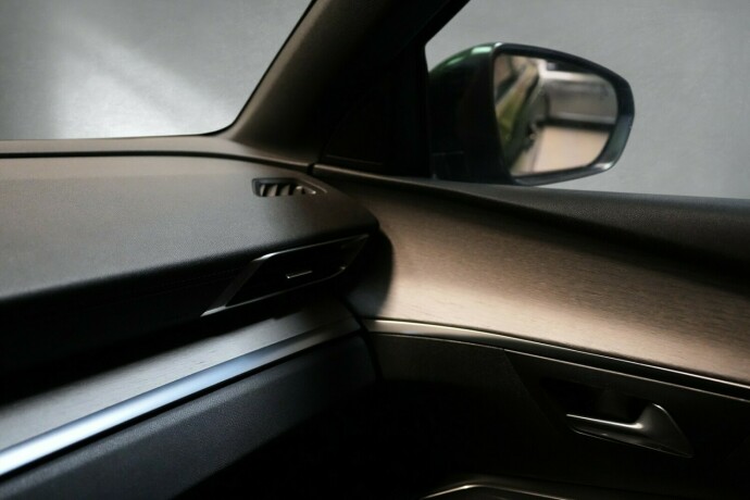 peugeot-5008-diesel-2018-big-14