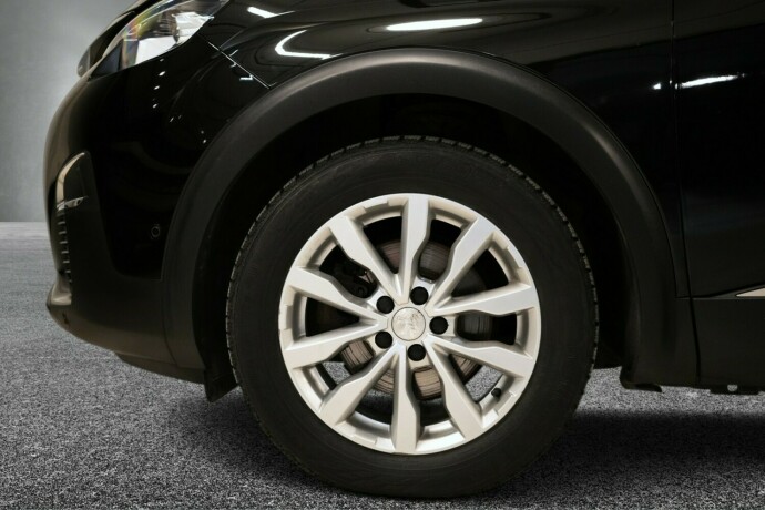 peugeot-5008-diesel-2018-big-16