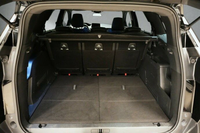 peugeot-5008-diesel-2018-big-15