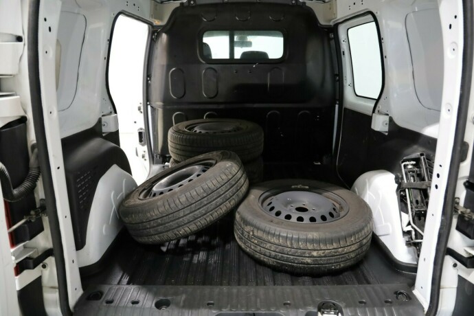 mercedes-benz-citan-diesel-2021-big-10