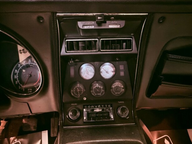 chevrolet-corvette-bensin-1971-big-26