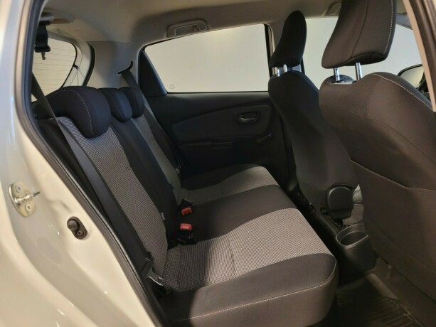 toyota-yaris-elektrisitetbensin-2016-big-17