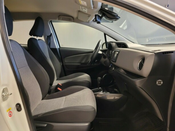 toyota-yaris-elektrisitetbensin-2016-big-11