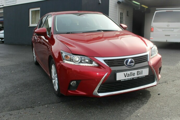 lexus-ct200h-elektrisitetbensin-2017-big-0
