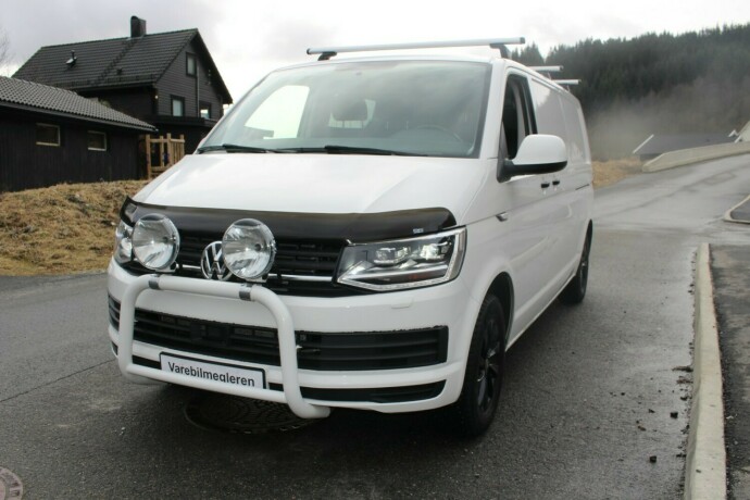 volkswagen-transporter-diesel-2019-big-3