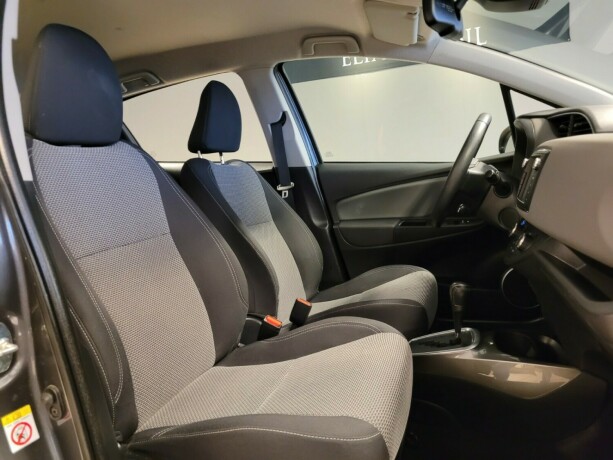 toyota-yaris-elektrisitetbensin-2016-big-13