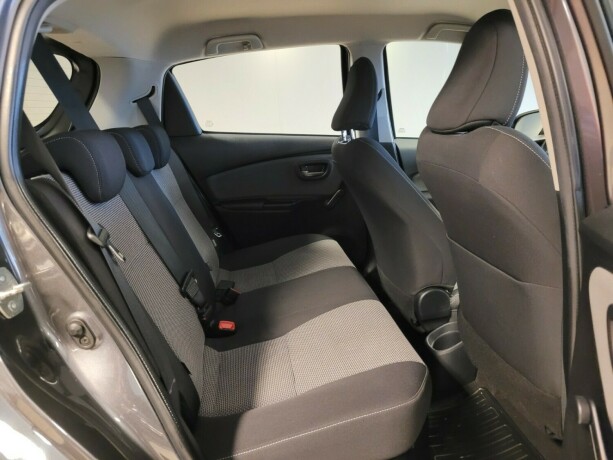 toyota-yaris-elektrisitetbensin-2016-big-18