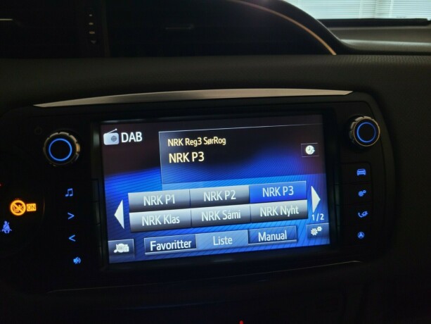 toyota-yaris-elektrisitetbensin-2016-big-28