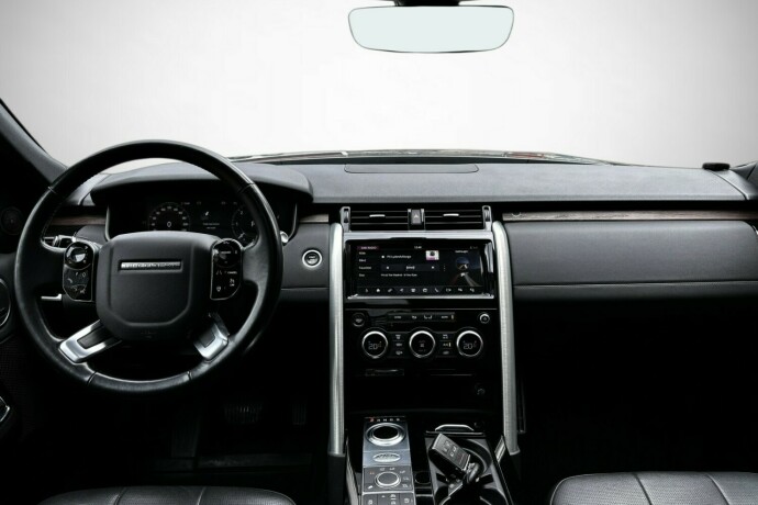land-rover-discovery-diesel-2019-big-39