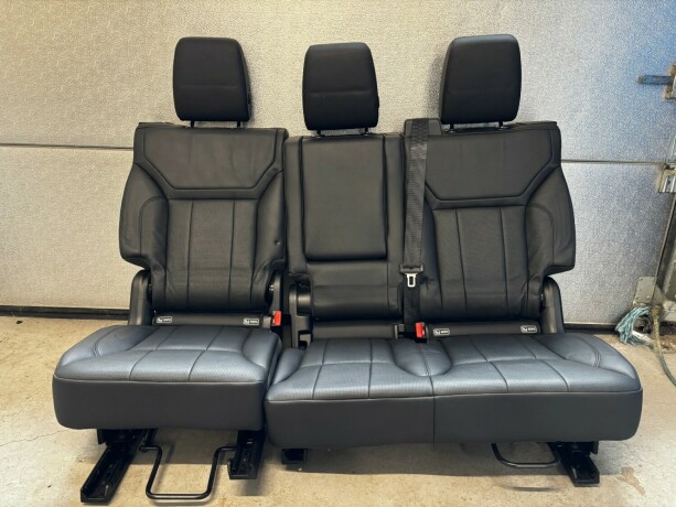 land-rover-discovery-diesel-2019-big-50