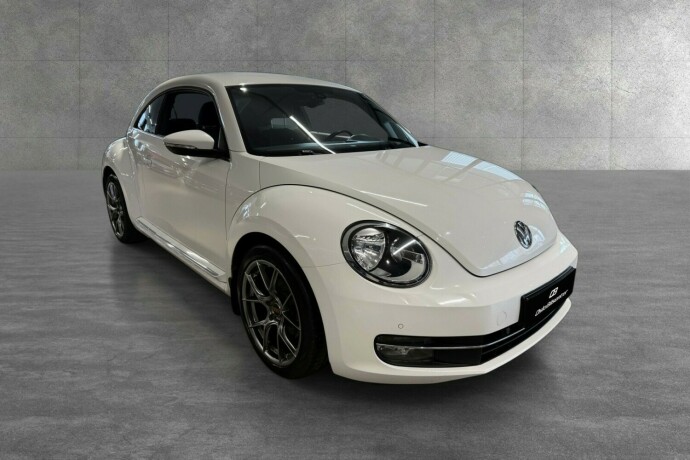 volkswagen-beetle-bensin-2012-big-6