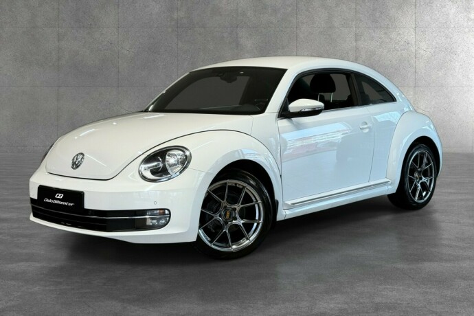 volkswagen-beetle-bensin-2012-big-1