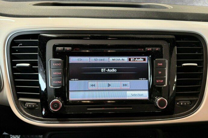 volkswagen-beetle-bensin-2012-big-15