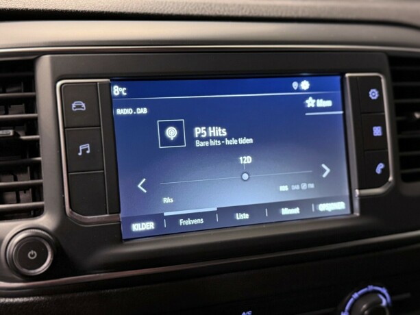 opel-vivaro-diesel-2020-big-20