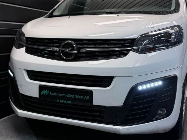 opel-vivaro-diesel-2020-big-3