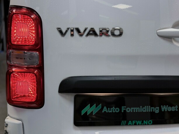 opel-vivaro-diesel-2020-big-26