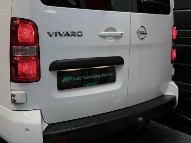 opel-vivaro-diesel-2020-big-6