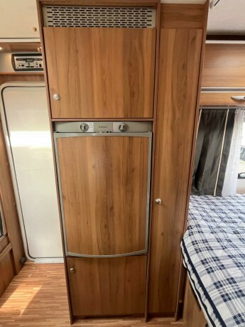 burstner-nexxo-t660-lav-seng-truma-kombi-b-f248rerkort-god-nyttelast-22-140hk-registerkjede-diesel-2008-big-37