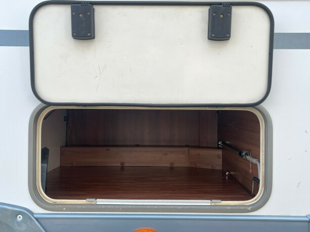 burstner-nexxo-t660-lav-seng-truma-kombi-b-f248rerkort-god-nyttelast-22-140hk-registerkjede-diesel-2008-big-10