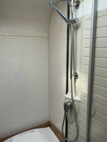 burstner-nexxo-t660-lav-seng-truma-kombi-b-f248rerkort-god-nyttelast-22-140hk-registerkjede-diesel-2008-big-50