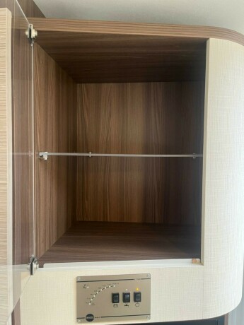 burstner-averso-nordic-600-tk-2-k248yesenger-lav-seng-bak-rundsittegruppe-vintervogn-alde-varme-i-gulv-2016-big-30