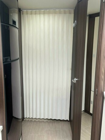 burstner-averso-nordic-600-tk-2-k248yesenger-lav-seng-bak-rundsittegruppe-vintervogn-alde-varme-i-gulv-2016-big-55