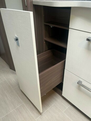 burstner-averso-nordic-600-tk-2-k248yesenger-lav-seng-bak-rundsittegruppe-vintervogn-alde-varme-i-gulv-2016-big-25