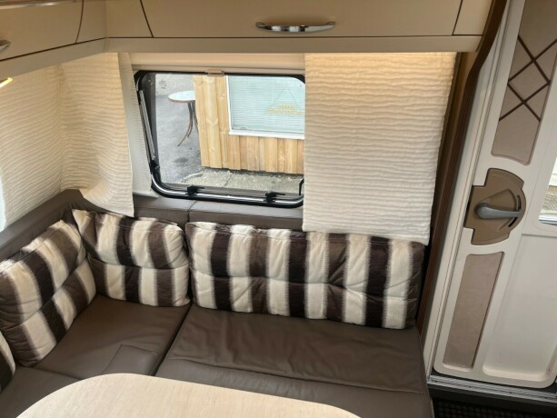 burstner-averso-nordic-600-tk-2-k248yesenger-lav-seng-bak-rundsittegruppe-vintervogn-alde-varme-i-gulv-2016-big-16