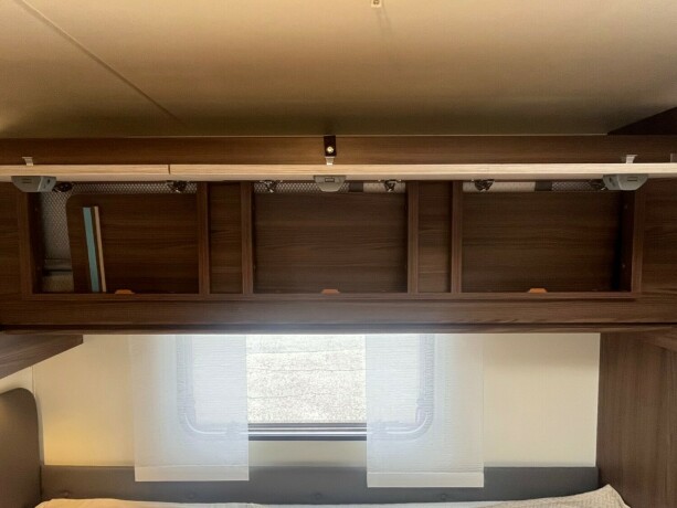 burstner-averso-nordic-600-tk-2-k248yesenger-lav-seng-bak-rundsittegruppe-vintervogn-alde-varme-i-gulv-2016-big-59