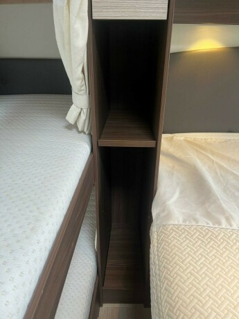 burstner-averso-nordic-600-tk-2-k248yesenger-lav-seng-bak-rundsittegruppe-vintervogn-alde-varme-i-gulv-2016-big-62