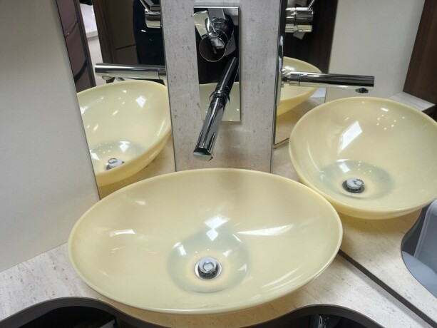 burstner-averso-nordic-600-tk-2-k248yesenger-lav-seng-bak-rundsittegruppe-vintervogn-alde-varme-i-gulv-2016-big-53