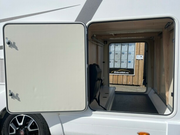 eura-mobil-pt-695-eb-2-enkle-senger-uten-senkeseng-truma-varmer-b-f248rerkort-meget-god-nyttelast-diesel-2020-big-10