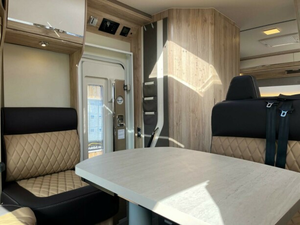 eura-mobil-pt-695-eb-2-enkle-senger-uten-senkeseng-truma-varmer-b-f248rerkort-meget-god-nyttelast-diesel-2020-big-29