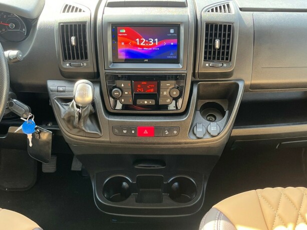 eura-mobil-pt-695-eb-2-enkle-senger-uten-senkeseng-truma-varmer-b-f248rerkort-meget-god-nyttelast-diesel-2020-big-23