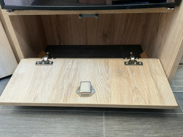 eura-mobil-pt-695-eb-2-enkle-senger-uten-senkeseng-truma-varmer-b-f248rerkort-meget-god-nyttelast-diesel-2020-big-50