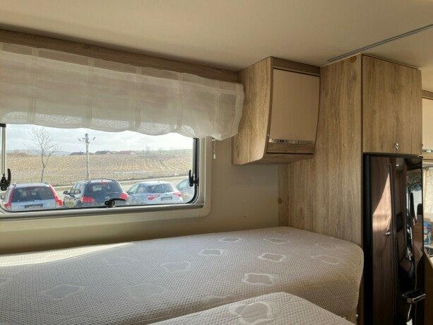 eura-mobil-pt-695-eb-2-enkle-senger-uten-senkeseng-truma-varmer-b-f248rerkort-meget-god-nyttelast-diesel-2020-big-73