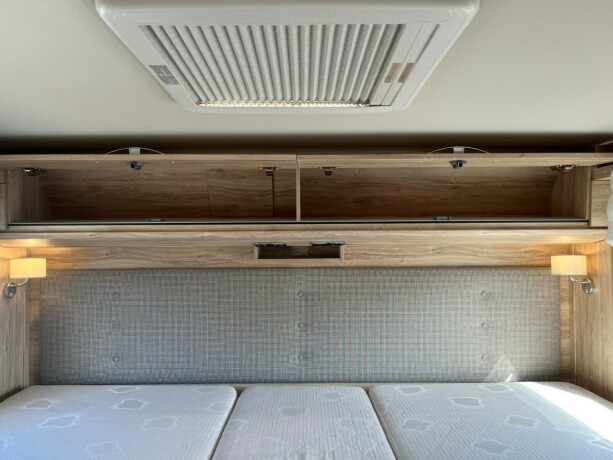 eura-mobil-pt-695-eb-2-enkle-senger-uten-senkeseng-truma-varmer-b-f248rerkort-meget-god-nyttelast-diesel-2020-big-76