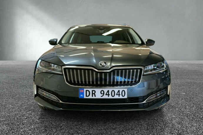 skoda-superb-elektrisitetbensin-2021-big-7