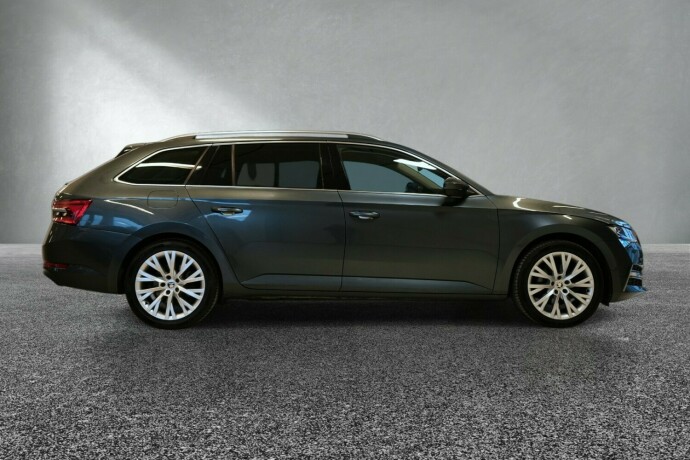 skoda-superb-elektrisitetbensin-2021-big-5