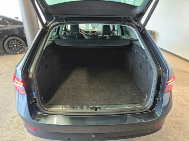skoda-superb-plug-in-petrol-2021-big-27