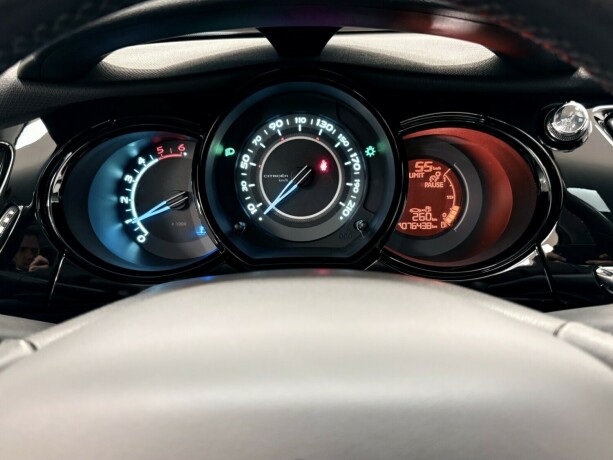 citroen-c3-diesel-2011-big-10