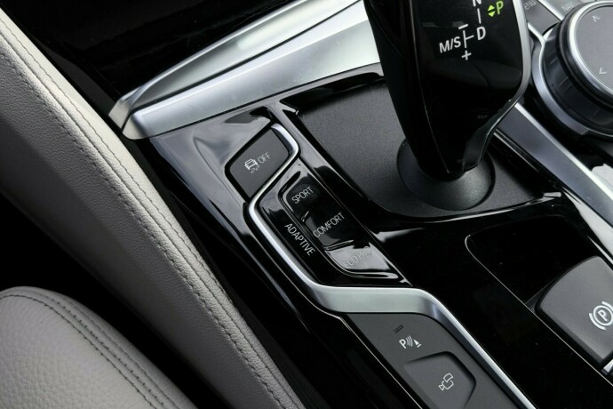 bmw-5-serie-bensin-2019-big-17