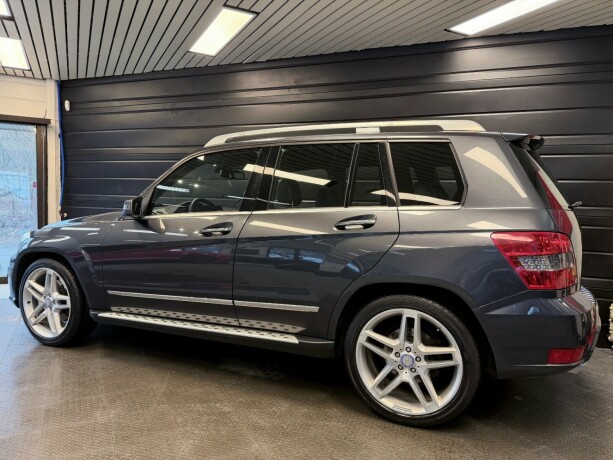 mercedes-benz-glk-diesel-2012-big-4