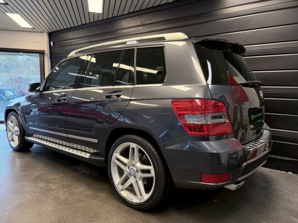 mercedes-benz-glk-diesel-2012-big-5