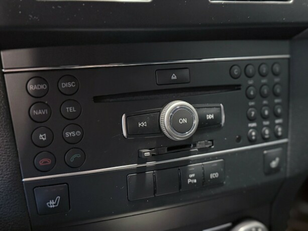 mercedes-benz-glk-diesel-2012-big-22