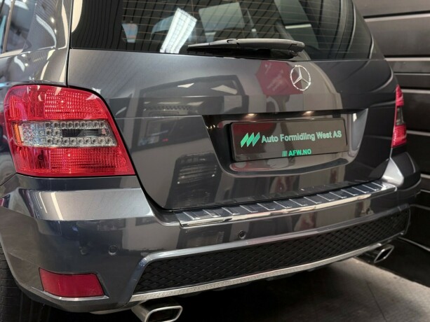 mercedes-benz-glk-diesel-2012-big-6