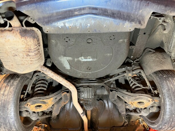 cadillac-cts-bensin-2003-big-47