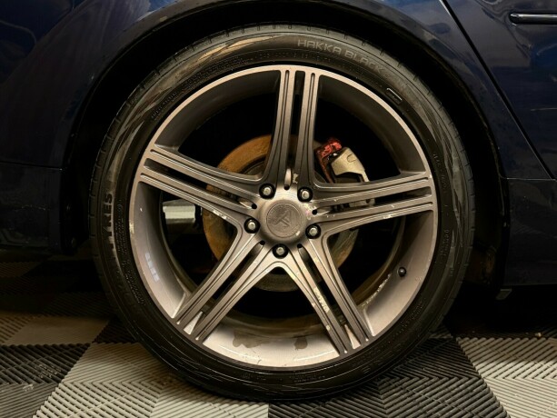 cadillac-cts-bensin-2003-big-5