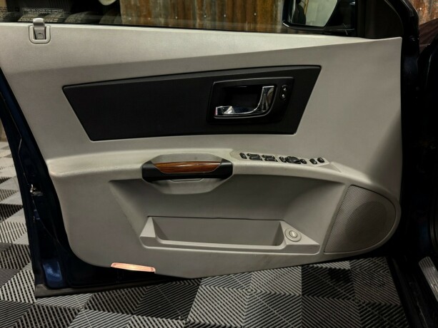 cadillac-cts-bensin-2003-big-24